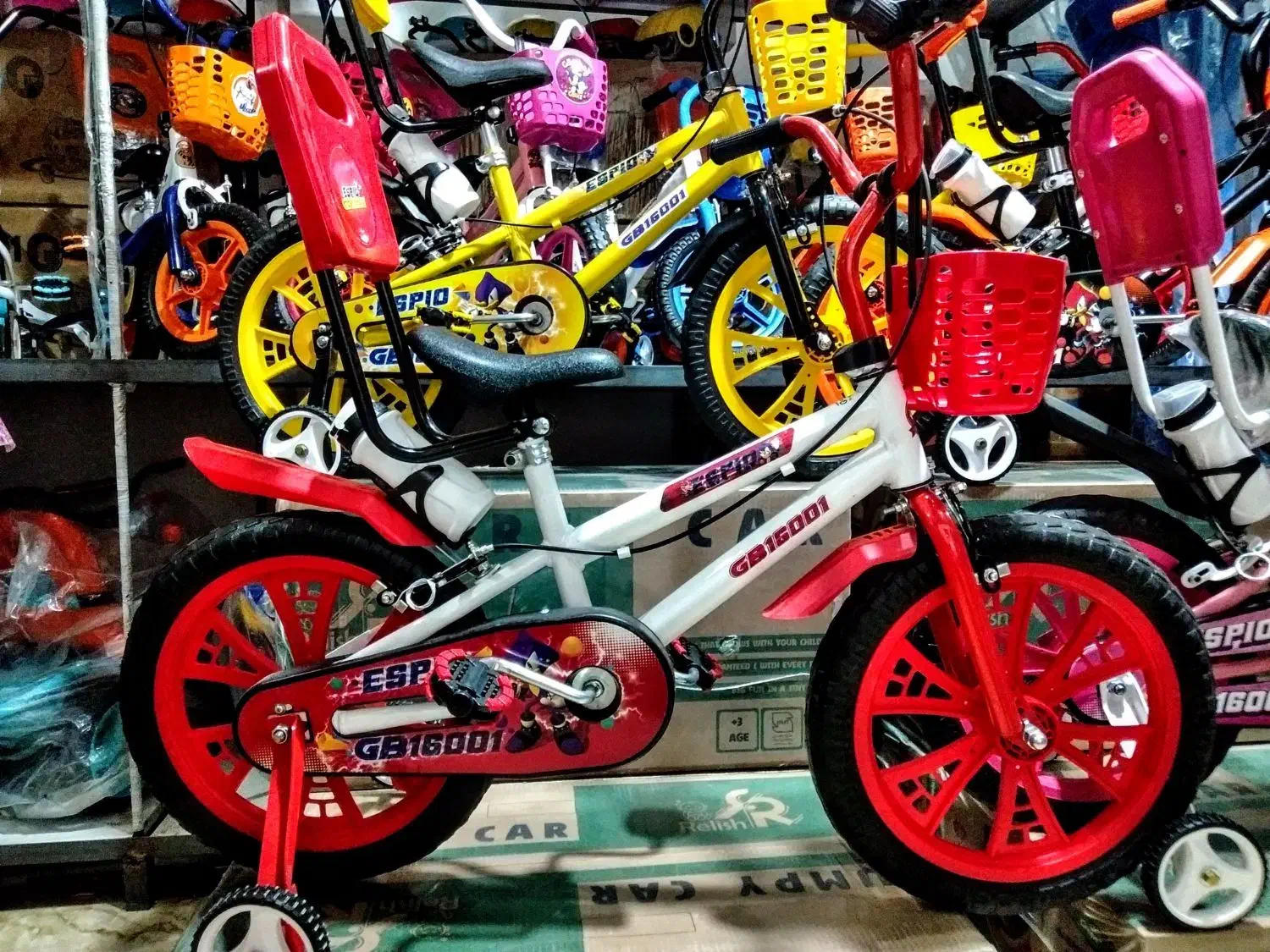 فروش همراه گارانتی سه چرخه رنگ بندی جدید|اسباببازی بچه|مشهد, یاغون آباد|دیوار