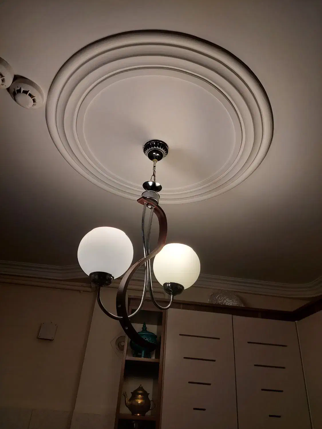 سه عدد لوستر عکس اول دوعدد ولوستر آشپزخانه یک|لوستر و چراغ آویز|همدان, |دیوار