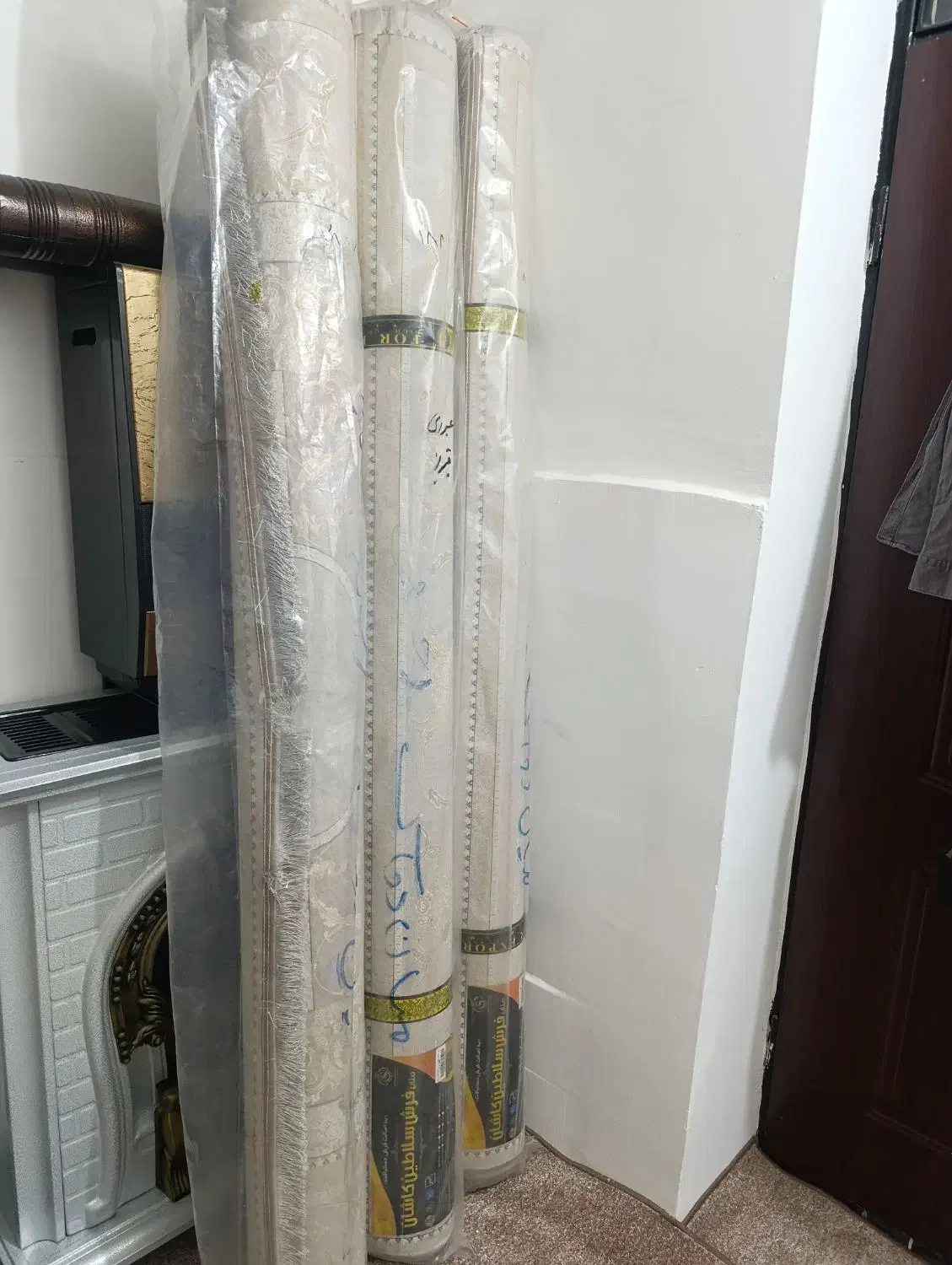 3عددفرش کاشان|فرش|میاندوآب, |دیوار