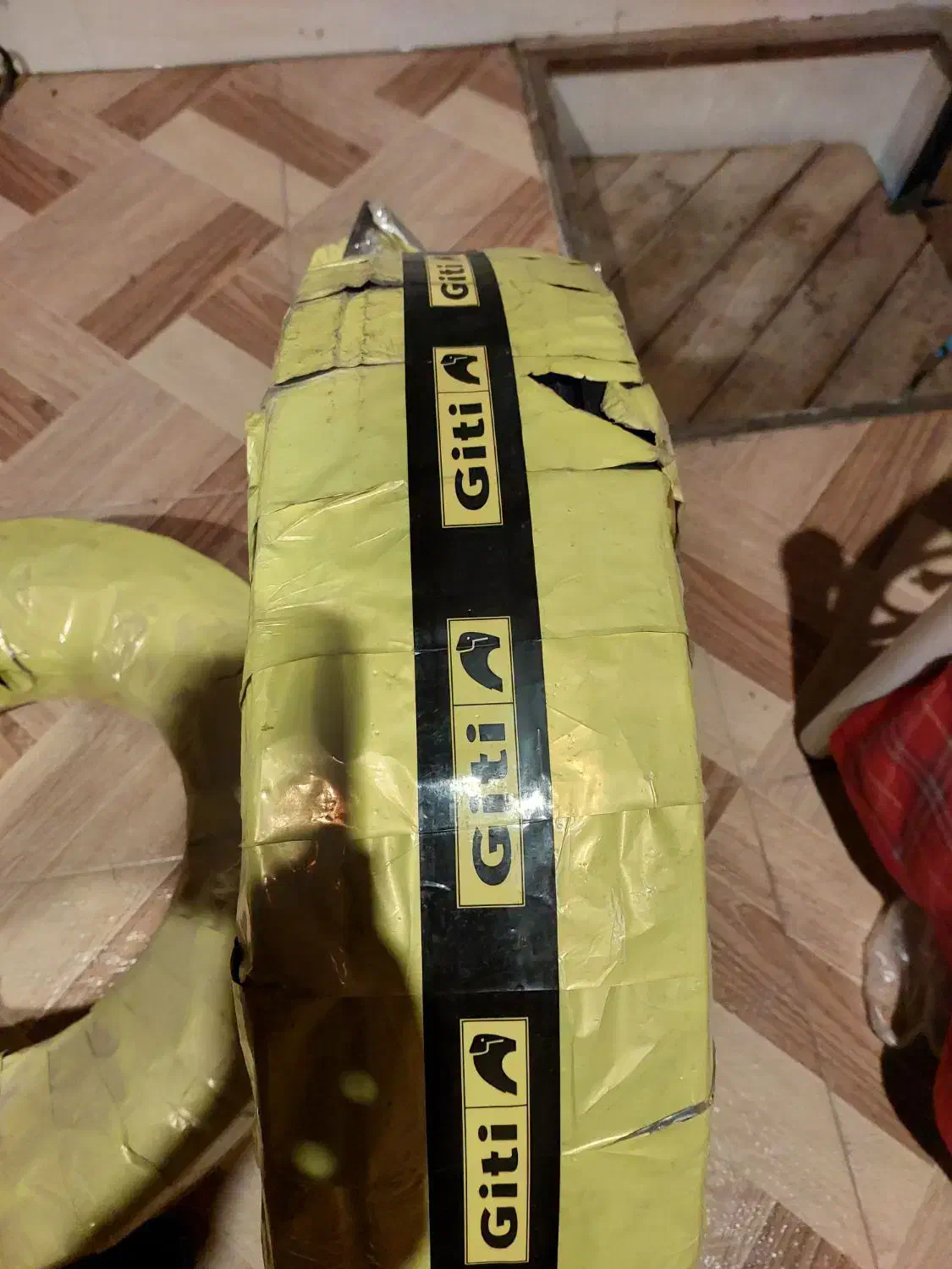 لاستیک نیسان|قطعات یدکی و لوازم جانبی|مرودشت, ابوذر جنوبی|دیوار