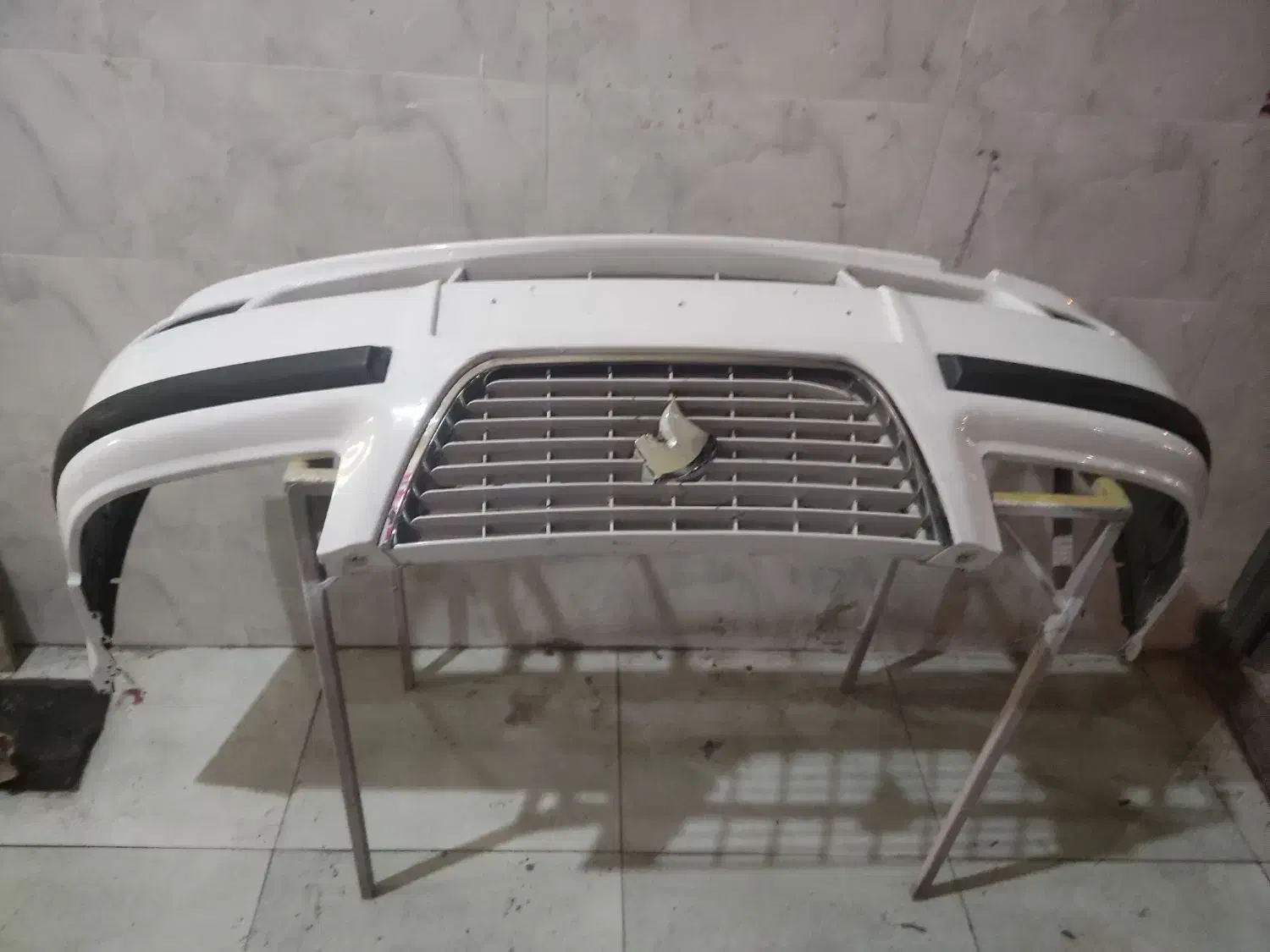 سپر استوک|قطعات یدکی و لوازم جانبی|شیراز, کوشک میدان|دیوار