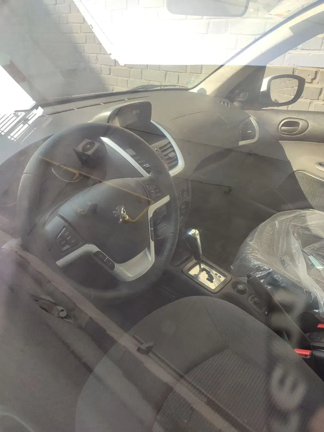 207 اتومات مدل 1403 سفید|خودرو سواری و وانت|تهران, شهرک آسمان|دیوار