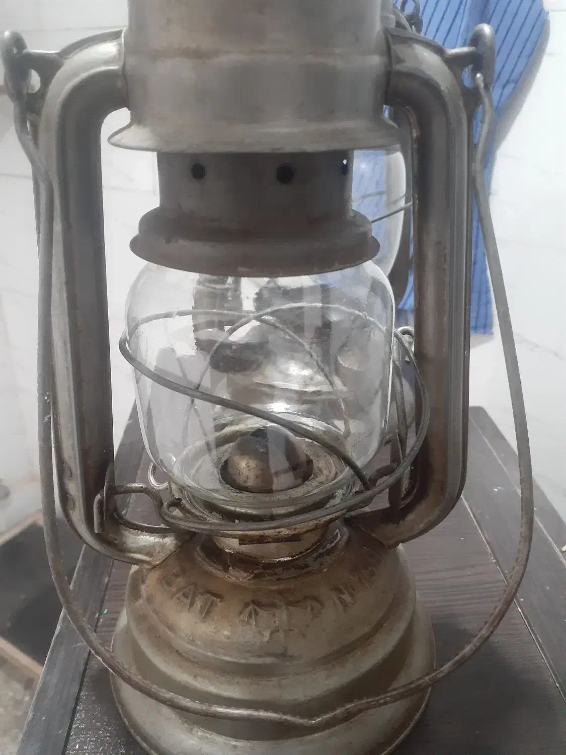 چراغ نفتی یا فانوس|کلکسیون اشیاء عتیقه|اراک, |دیوار