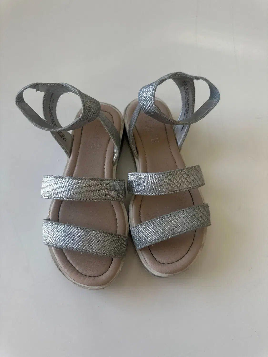 صندل نقره ایی دخترانه مارک place سایز ۳۰|کفش و لباس بچه|تهران, الهیه|دیوار