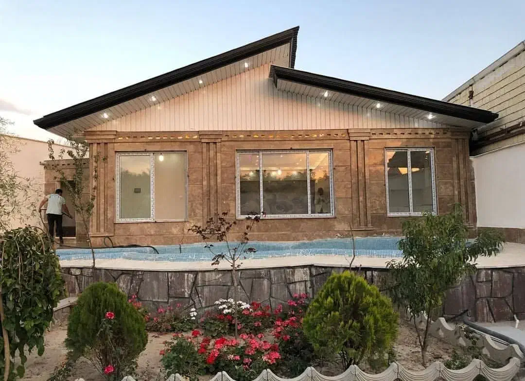 نصب شیروانی و آردواز و ساخت سر درب|خدمات پیشه و مهارت|خرم‌آباد, |دیوار