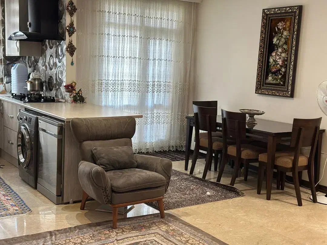 ۱۰۲ متر . ۲ خوابه . رو به آفتاب|فروش آپارتمان|تهران, شهرک آزمایش|دیوار