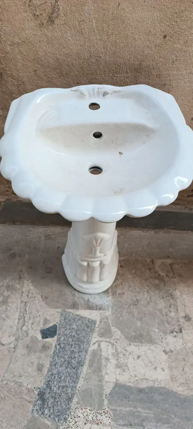 روشویی در حد نو|لوازم سرویس بهداشتی|کرج, باغستان|دیوار