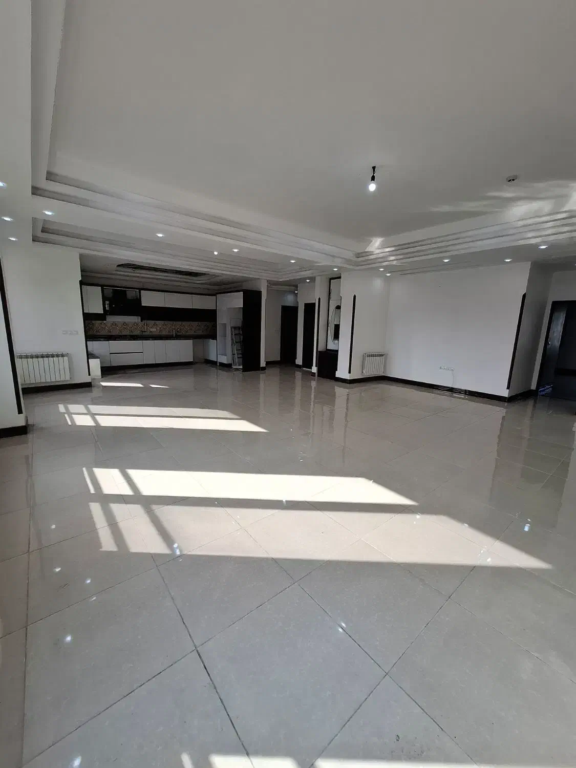 آپارتمان با ویوی ابدی در خرمشهر|فروش آپارتمان|لاهیجان, شقایق|دیوار