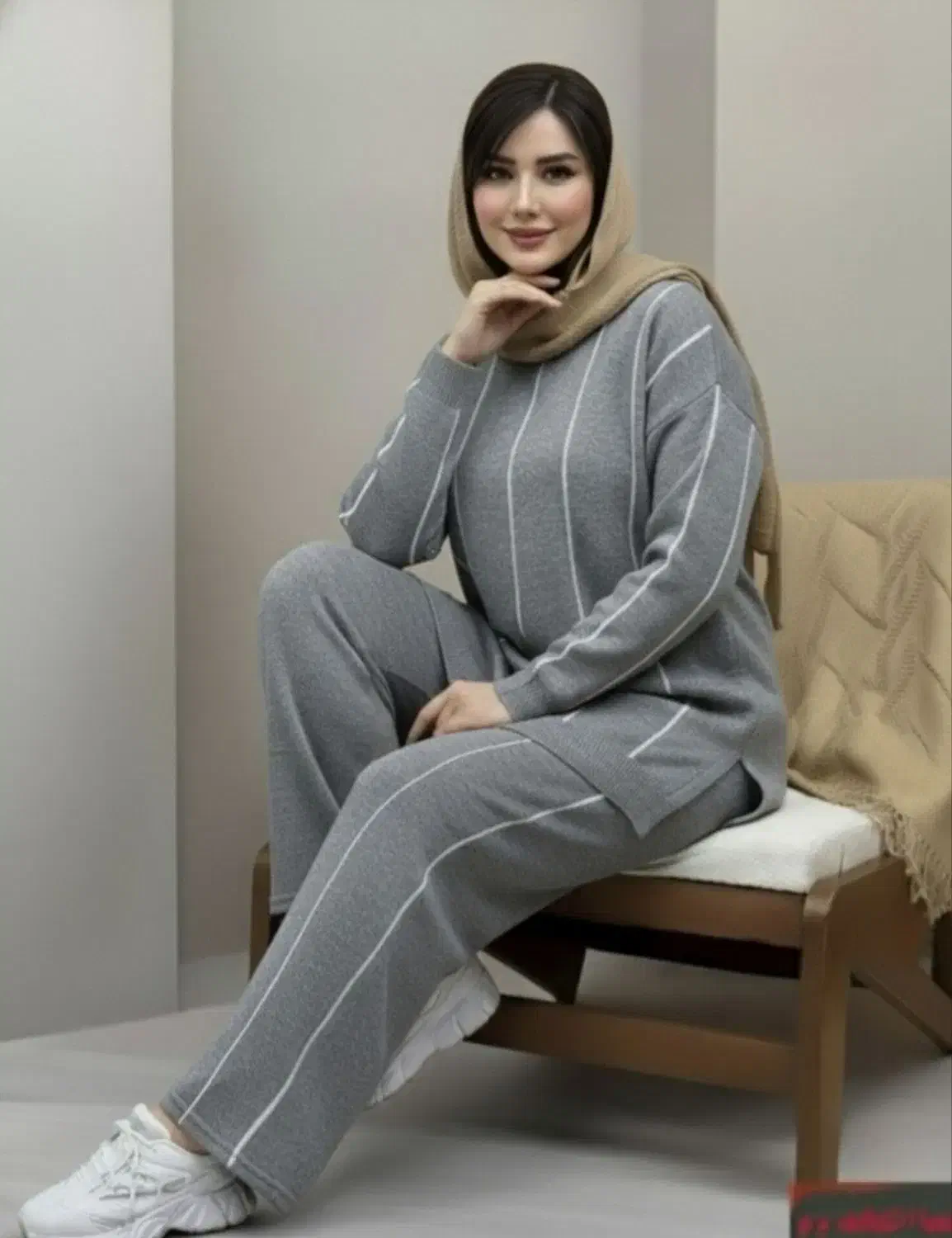 لباس زنانه|لباس|ساوه, |دیوار