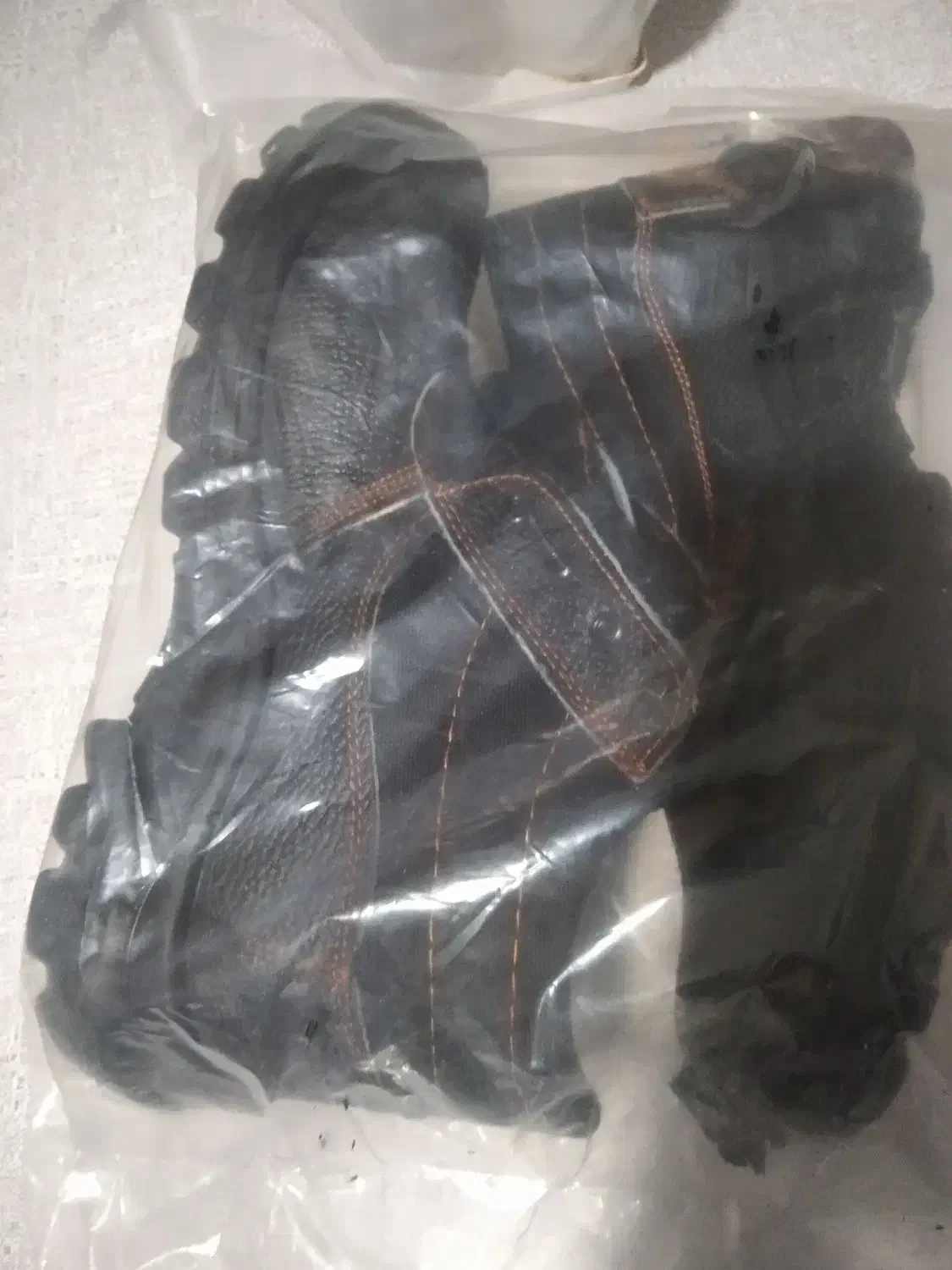 کفش کار ایمنی|کیف، کفش، کمربند|بروجرد, |دیوار