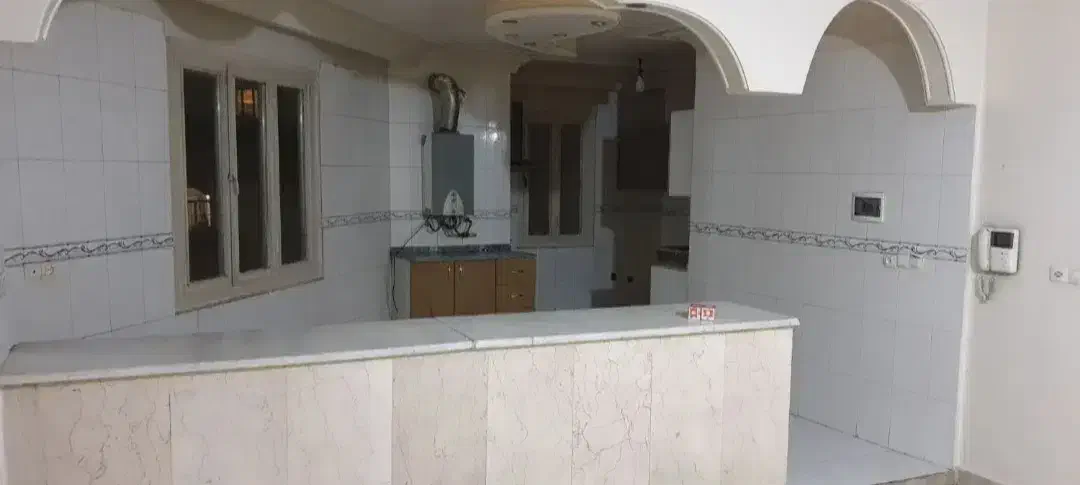 آپارتمان ۱۲۰ متری / کریمشاهیان