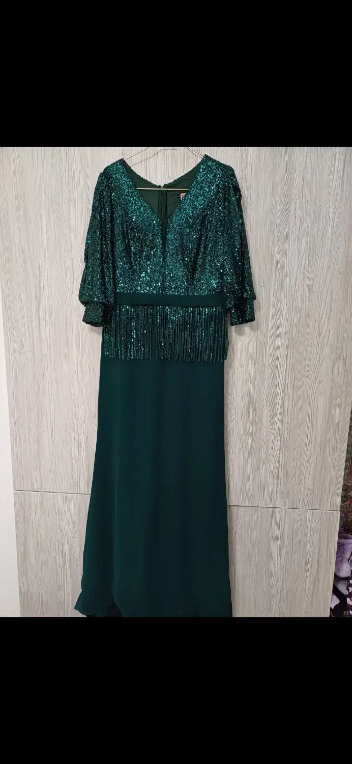 لباس مجلسی|لباس|فردیس, فردیس|دیوار