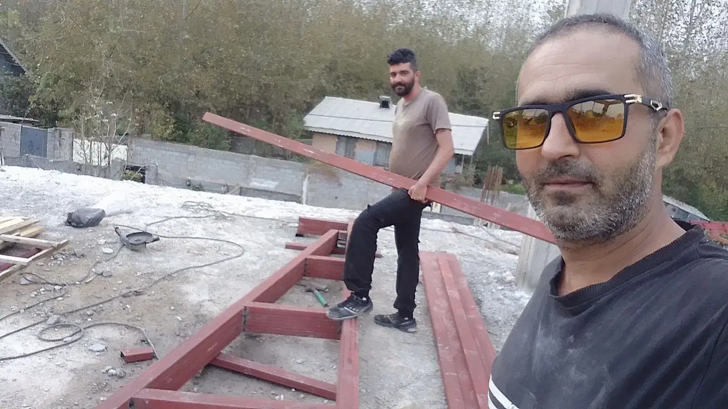 جوشکاری ایرج|خدمات پیشه و مهارت|لاهیجان, قیام|دیوار