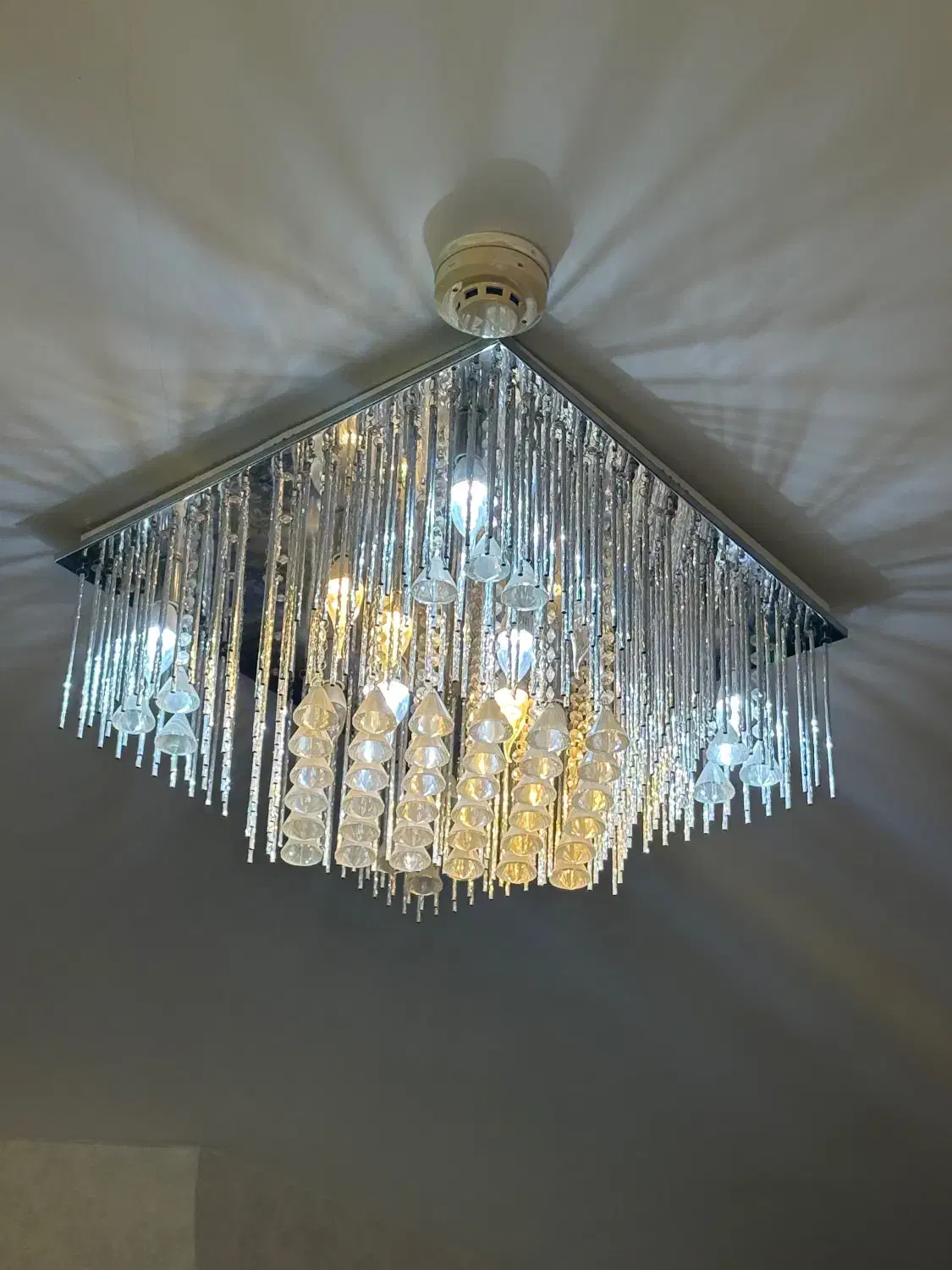 لوستر آبشاری|لوستر و چراغ آویز|کرج, شهرک فهمیده|دیوار