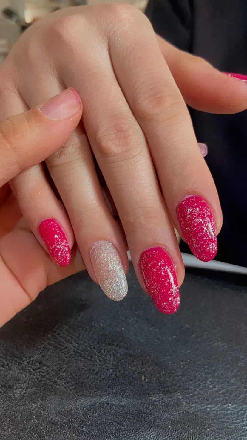 کاشت و طراحی ناخن ویژه شب یلدا 185ت|خدمات آرایشگری و زیبایی|شیراز, تندگویان|دیوار