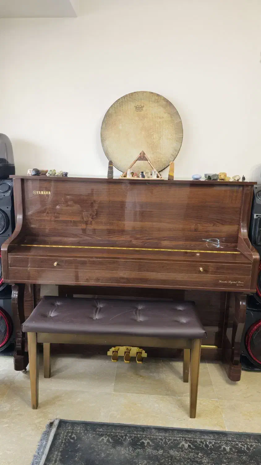 پیانو یاماها طرح اگوستیک وارداتی|پیانو، کیبورد، آکاردئون|تهران, شهرک چیتگر|دیوار