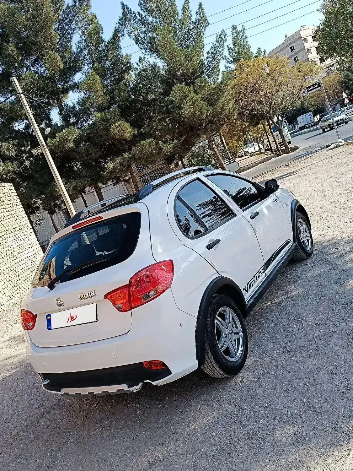 کوییک R سقف مشکی  مدل1400 درحد صفر|خودرو سواری و وانت|کرمان, |دیوار