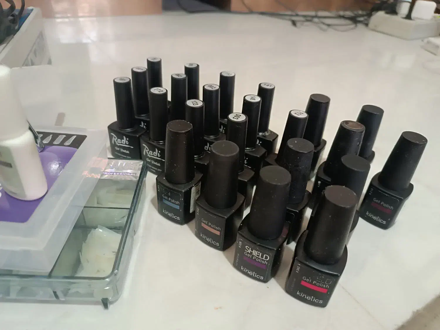 لوازم کاشت ناخن فروش فوری|آرایشی، بهداشتی، درمانی|کرمانشاه, |دیوار