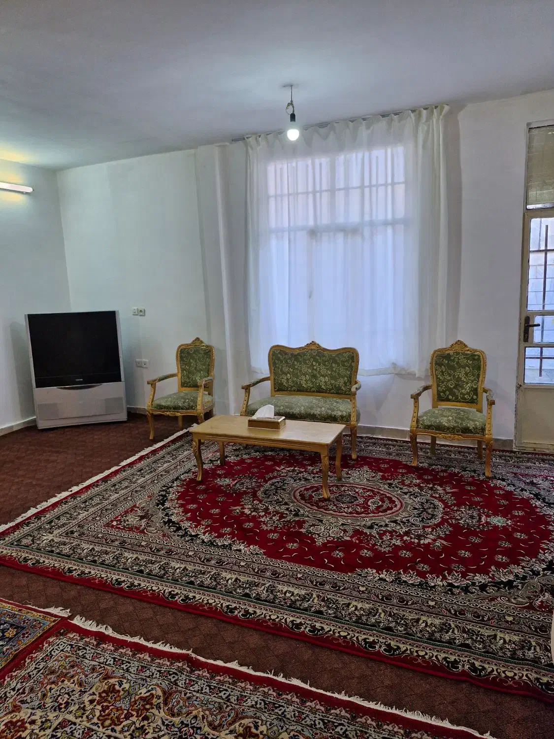 سوئیت ویلایی  مجلل  دربست  بالای شهر +پارکینگ|اجارهٔ کوتاه‌مدت آپارتمان و سوئیت|بروجرد, |دیوار