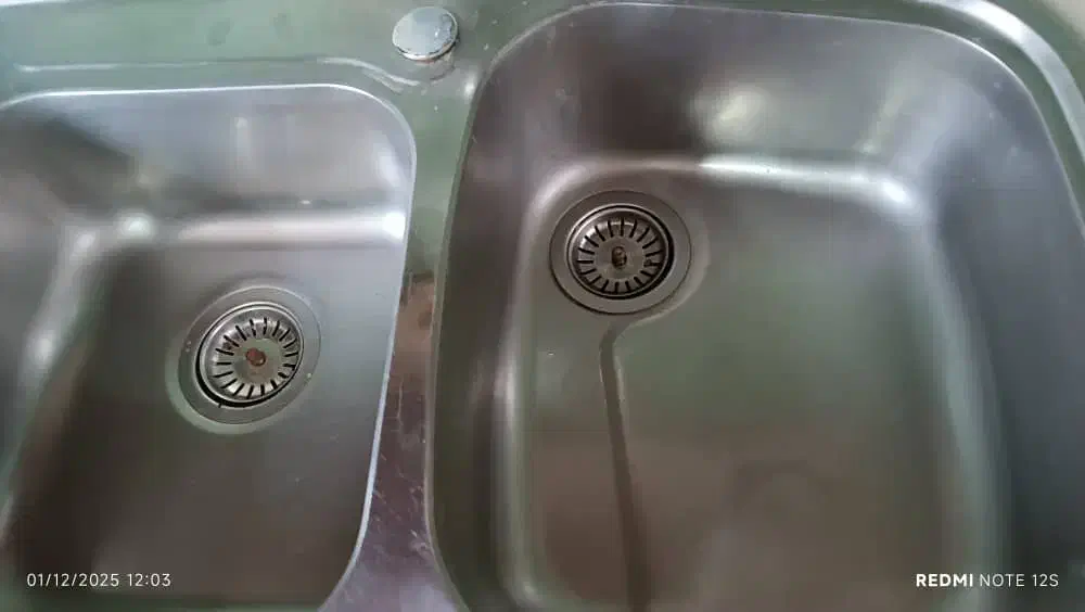 سینک ظرفشویی و موکت ۱۲ متری|آبچکان و نظمدهنده ظروف|گرگان, |دیوار