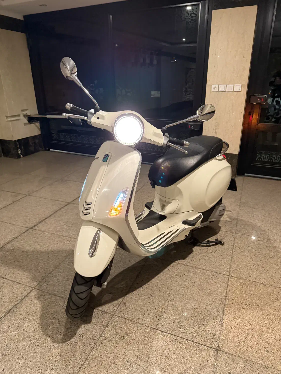 وسپا پریماورا سفید ۹۷|موتورسیکلت|تهران, قزل قلعه|دیوار