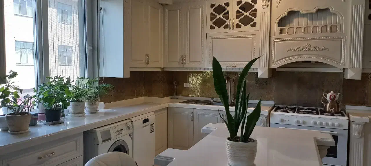 ۱۳۵ متر سه خواب/ تک واحدی/ ۶ ساله