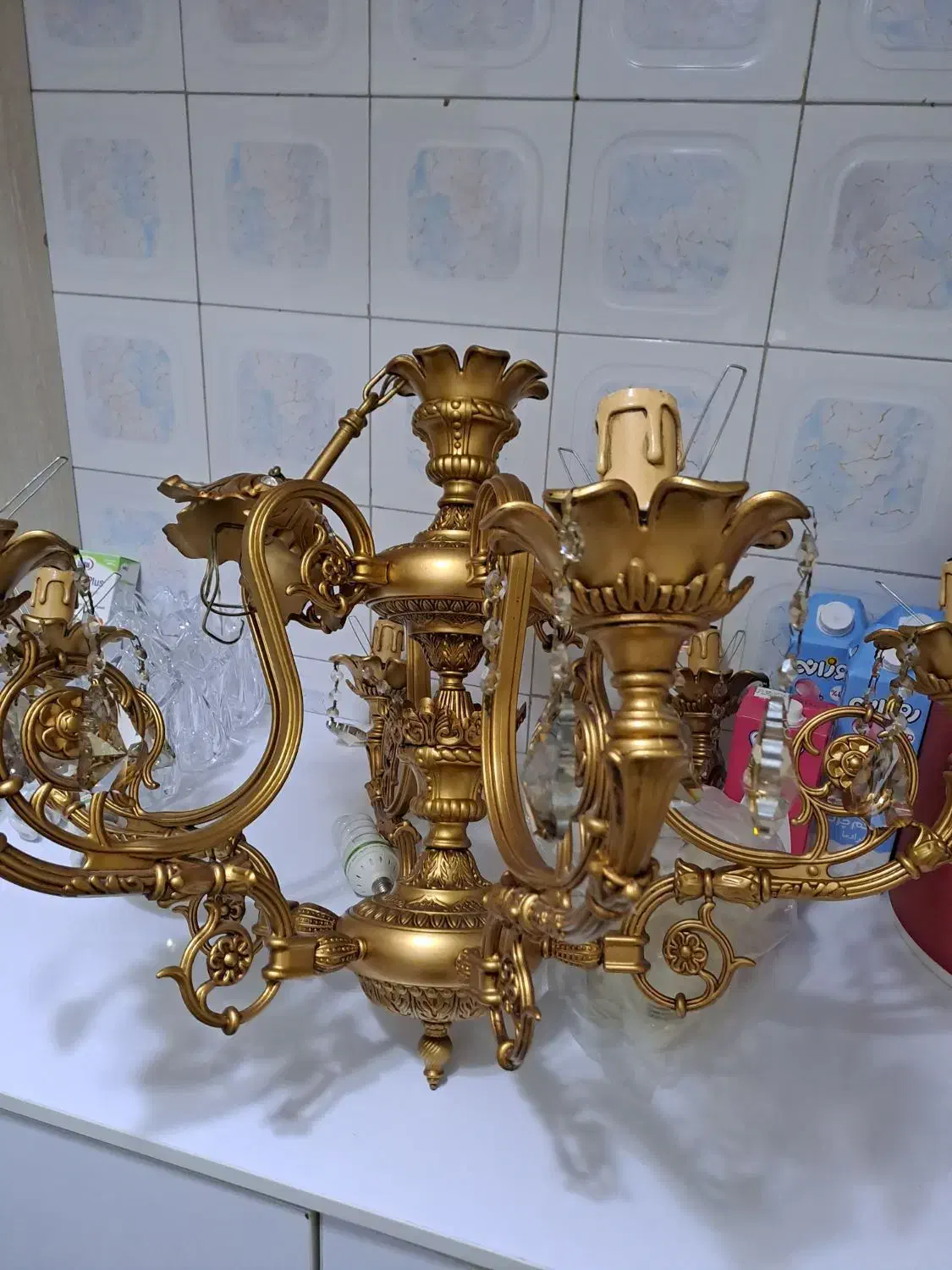 یک عدد لوستر شش شاخه طرح برنج رنگ ثابت|لوستر و چراغ آویز|چهاردانگه (تهران), |دیوار