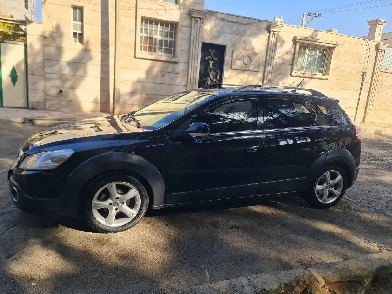 اچ سی کراس مدل ۹۷|خودرو سواری و وانت|قم, ارم|دیوار