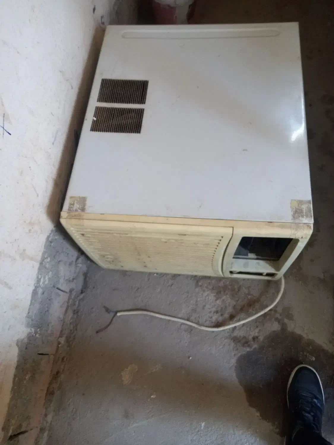 کولر پنجره ای الجی|کولر گازی و فن‌کوئل|نگین شهر, |دیوار