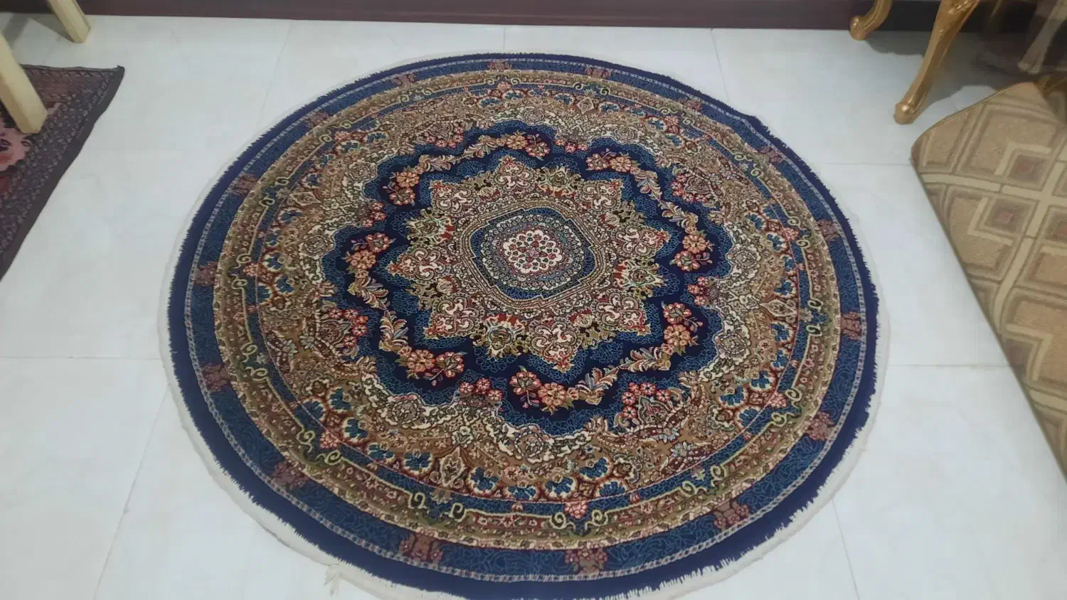 فرش گرد۱.۵در۱.۵|فرش|صفادشت, |دیوار