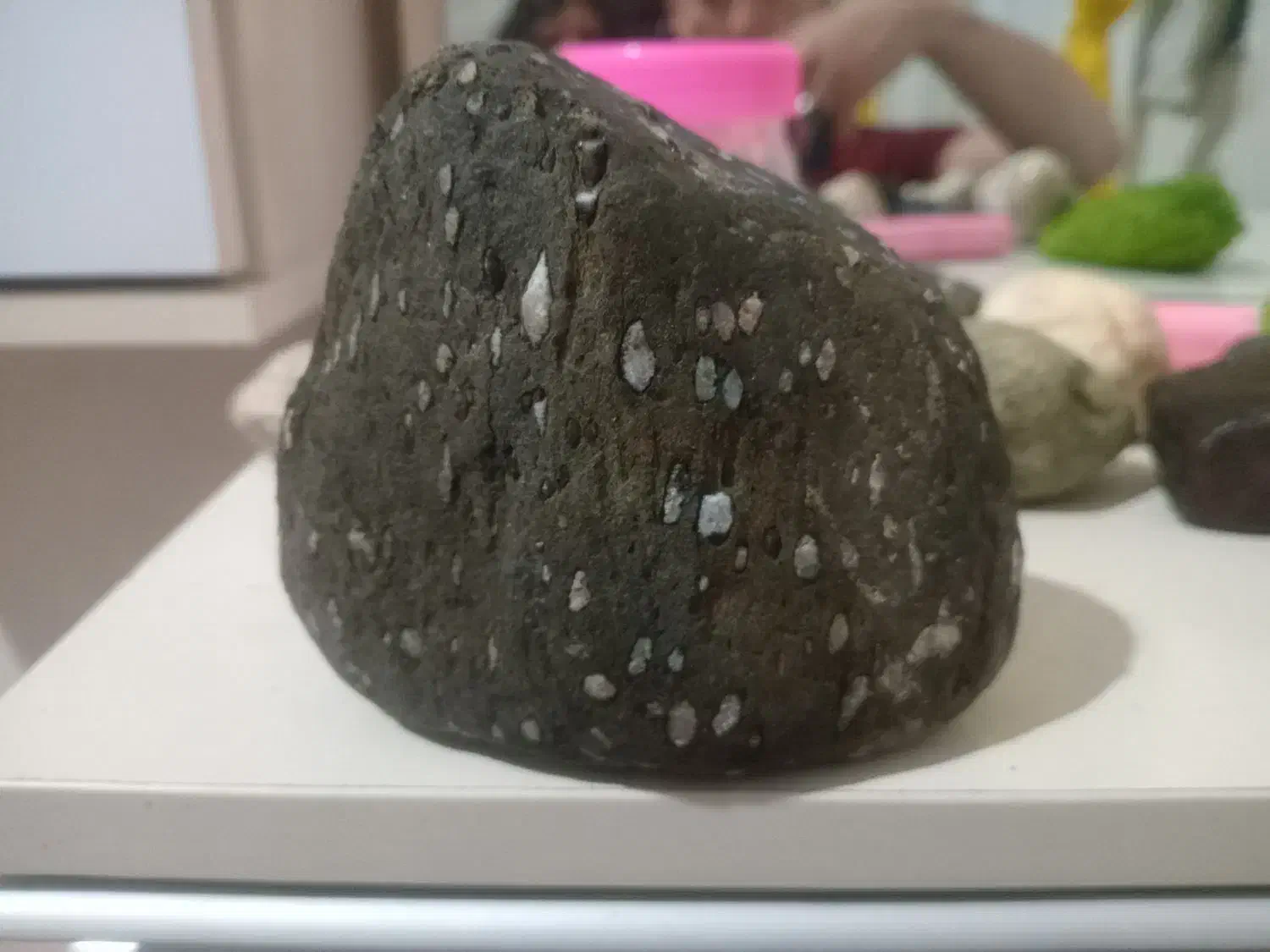 سلام چند عدد سنگ مشکوک به شهاب سنگ|کلکسیون اشیاء عتیقه|سیمین شهر, |دیوار