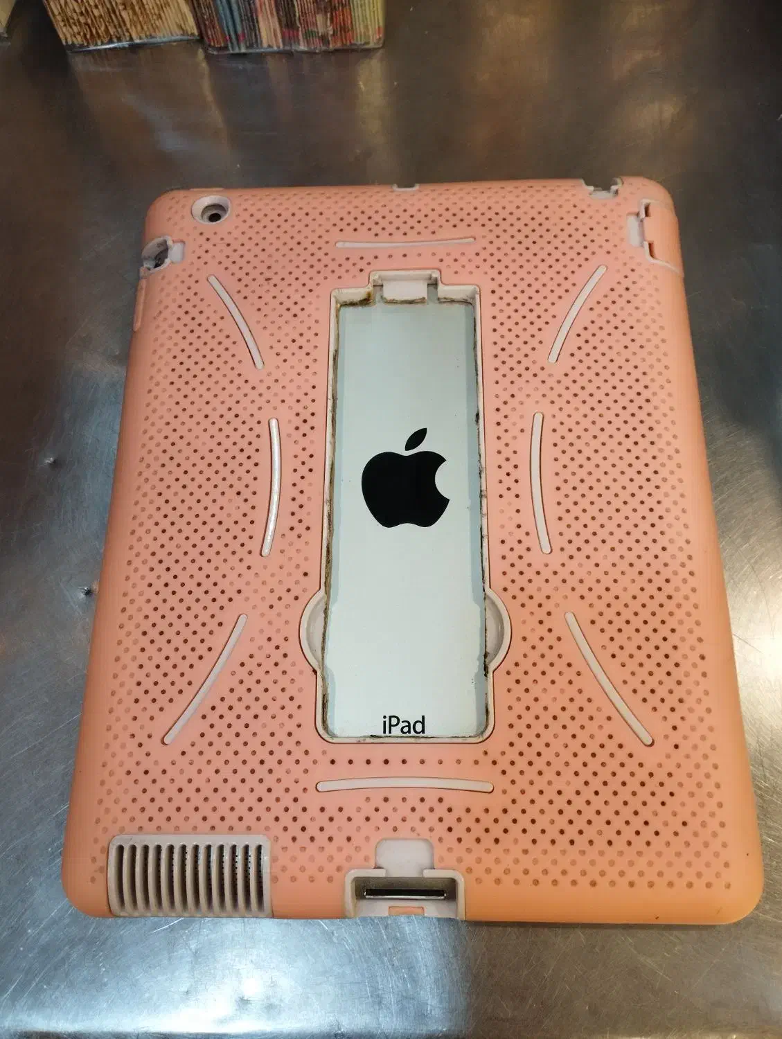 آیپد ایر 2 آیفون تر تمیز خوش دست|تبلت|قم, شاه ابراهیم|دیوار