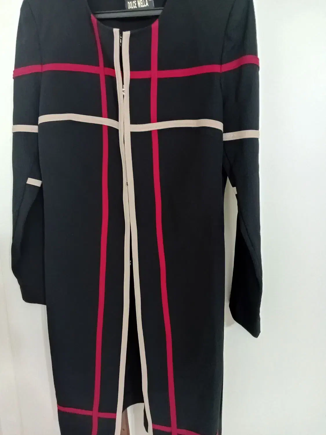 مانتو مجلسی|لباس|اندیشه, اندیشه فاز ۳|دیوار