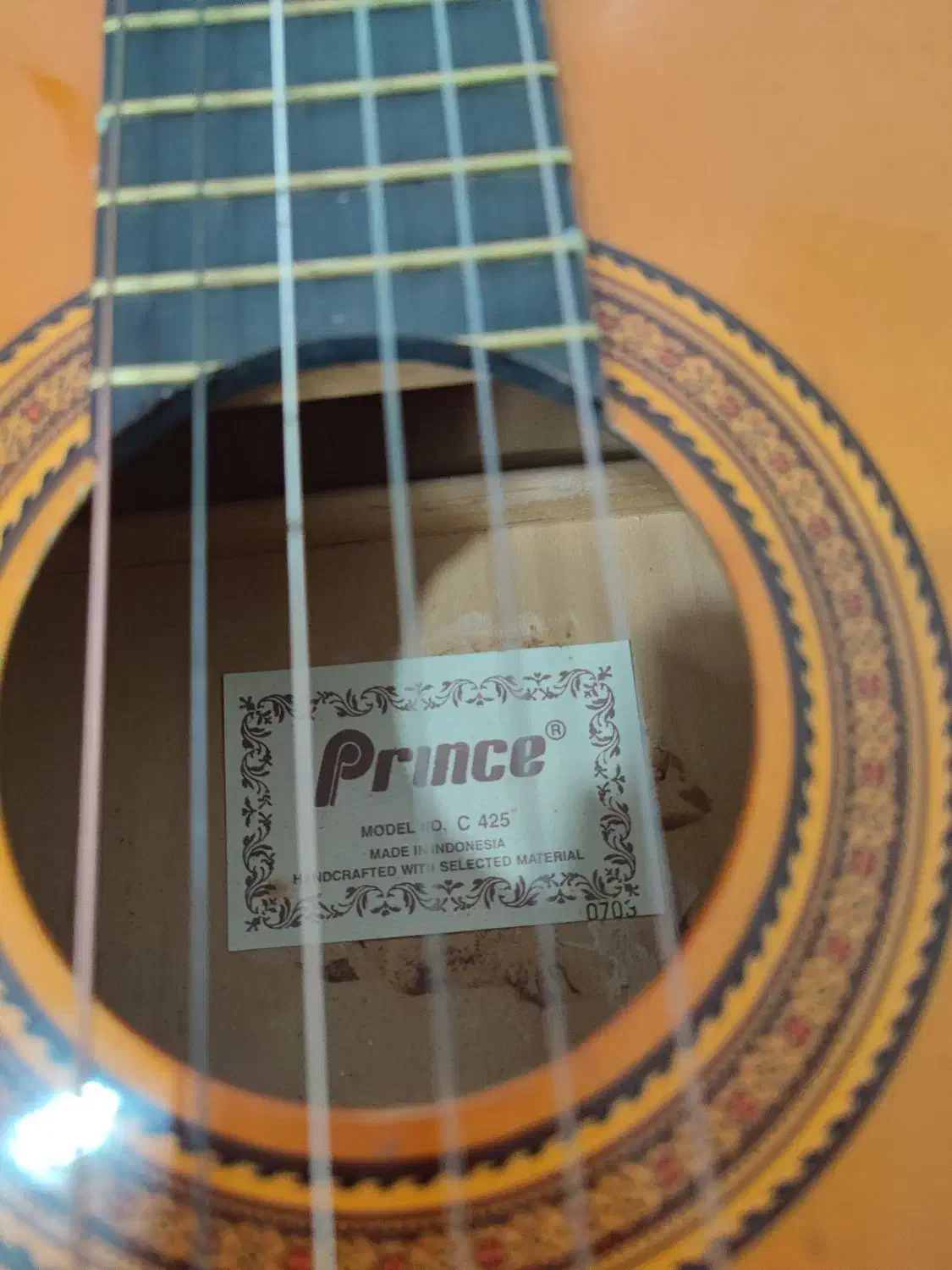 گیتار گیتار Prince ساخت اندونزی|گیتار، بیس، امپلیفایر|نیشابور, هفده شهریور|دیوار