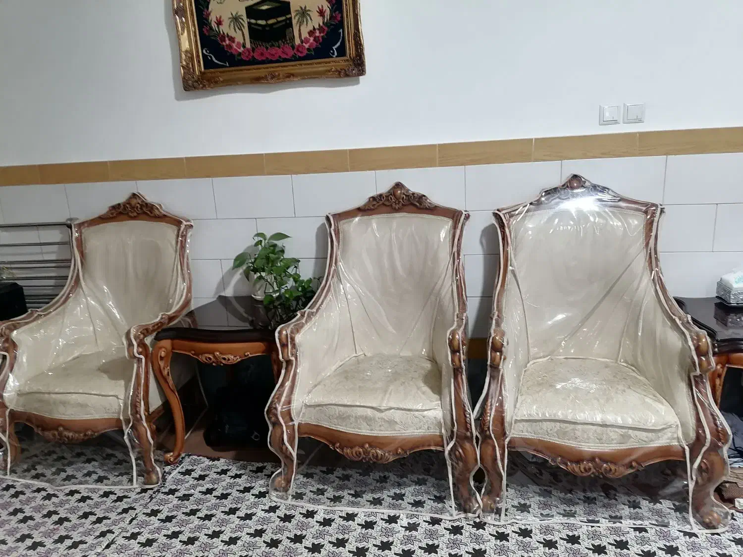 مبل 7نفره فرانسوی چوب راش|مبلمان خانگی و میز عسلی|قم, بنیاد|دیوار