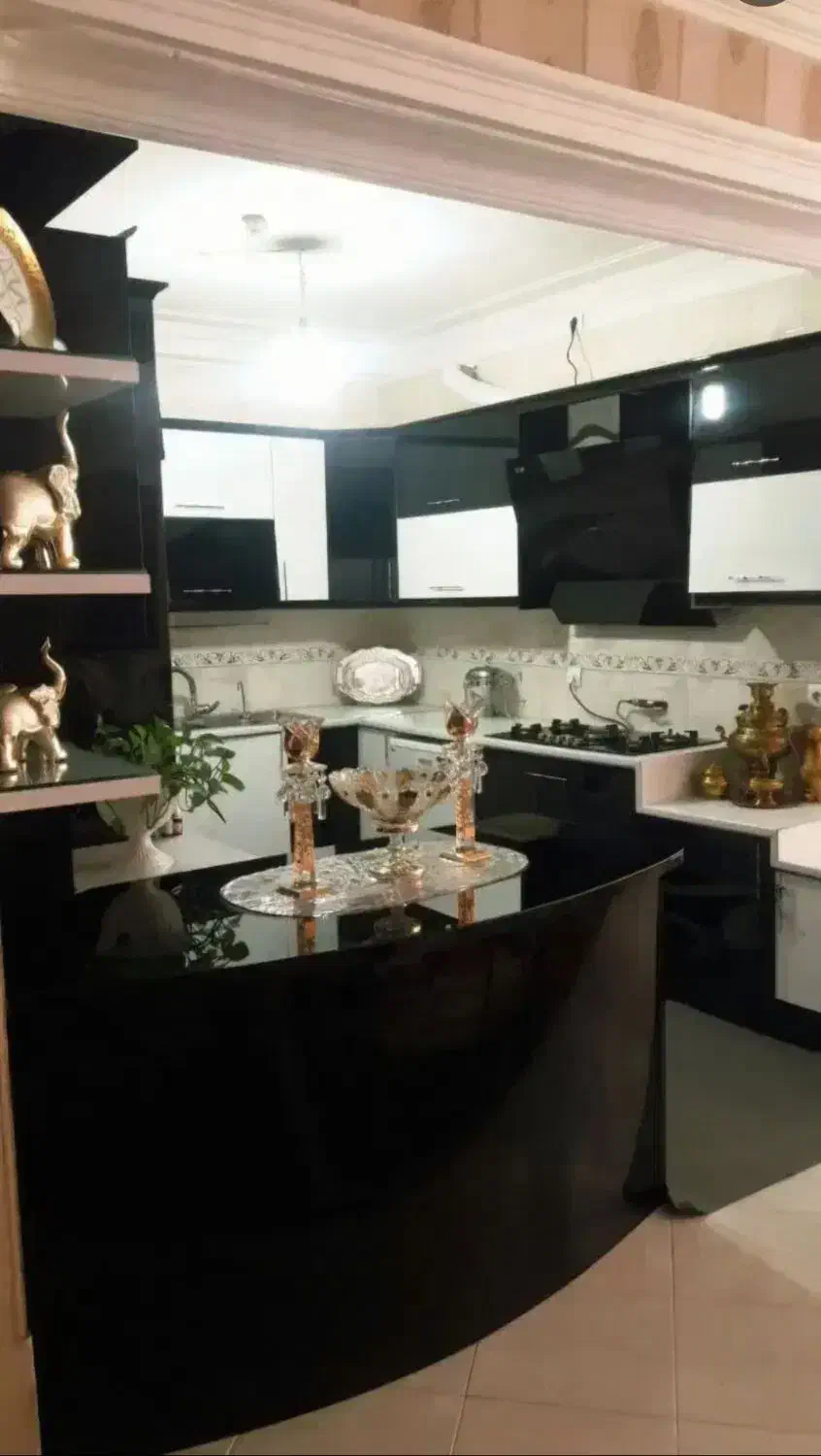 واحد اپارتمان ۱۰۲ متری /تک واحدی /۲ خواب/سند دار|فروش آپارتمان|قم, شهرک شهرداری|دیوار