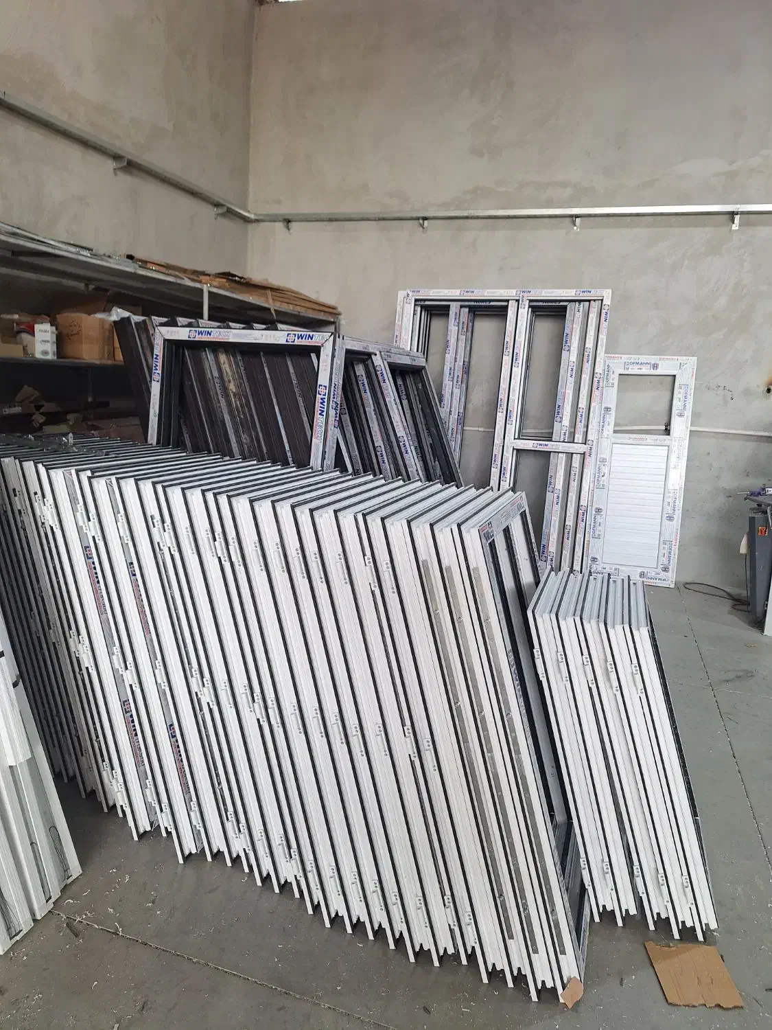 استخدام مونتاژکار دروپنجره آلومینیوم ویوپی وی سی|استخدام معماری، عمران و ساختمانی|چهاردانگه (تهران), |دیوار