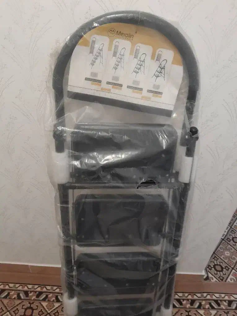 نردبان مرولین ۴ پله (اکبند پلمپ صفر)|ابزارآلات|ایلام, |دیوار