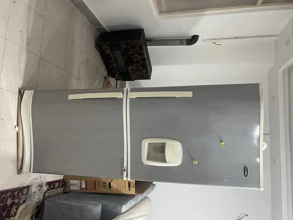 سلام یه یخچال باگاز سالم جفتش ۱۵تمان|یخچال و فریزر|ساوه, |دیوار