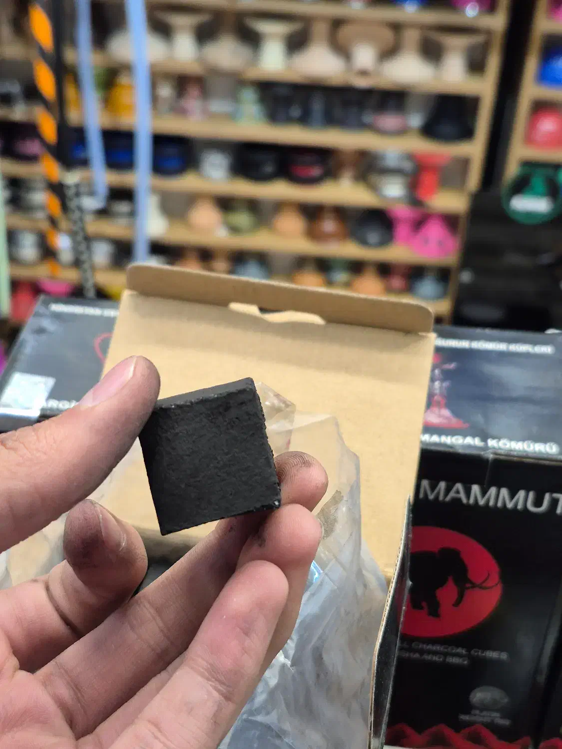 ذغال نارگیل کوکو ماموت اورجینال لیبل دار(اندونزی)|عمدهفروشی|شیراز, عفیفآباد|دیوار