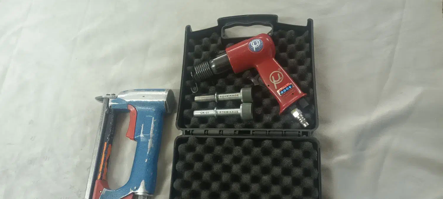 دستگاه دکمه‌زن،تاپانچه ،استپ منگنه بادی|ابزارآلات|اصفهان, رهنان|دیوار