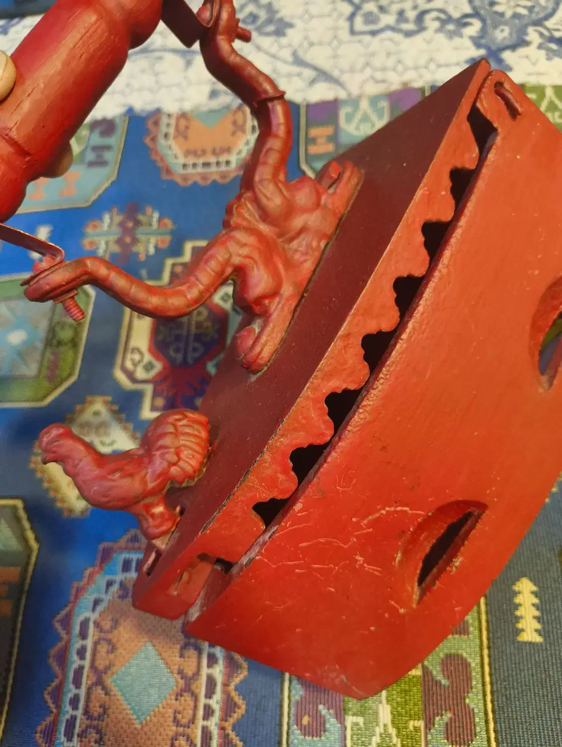 اتو ذغالی خروس نشان|کلکسیون اشیاء عتیقه|تهران, هروی|دیوار