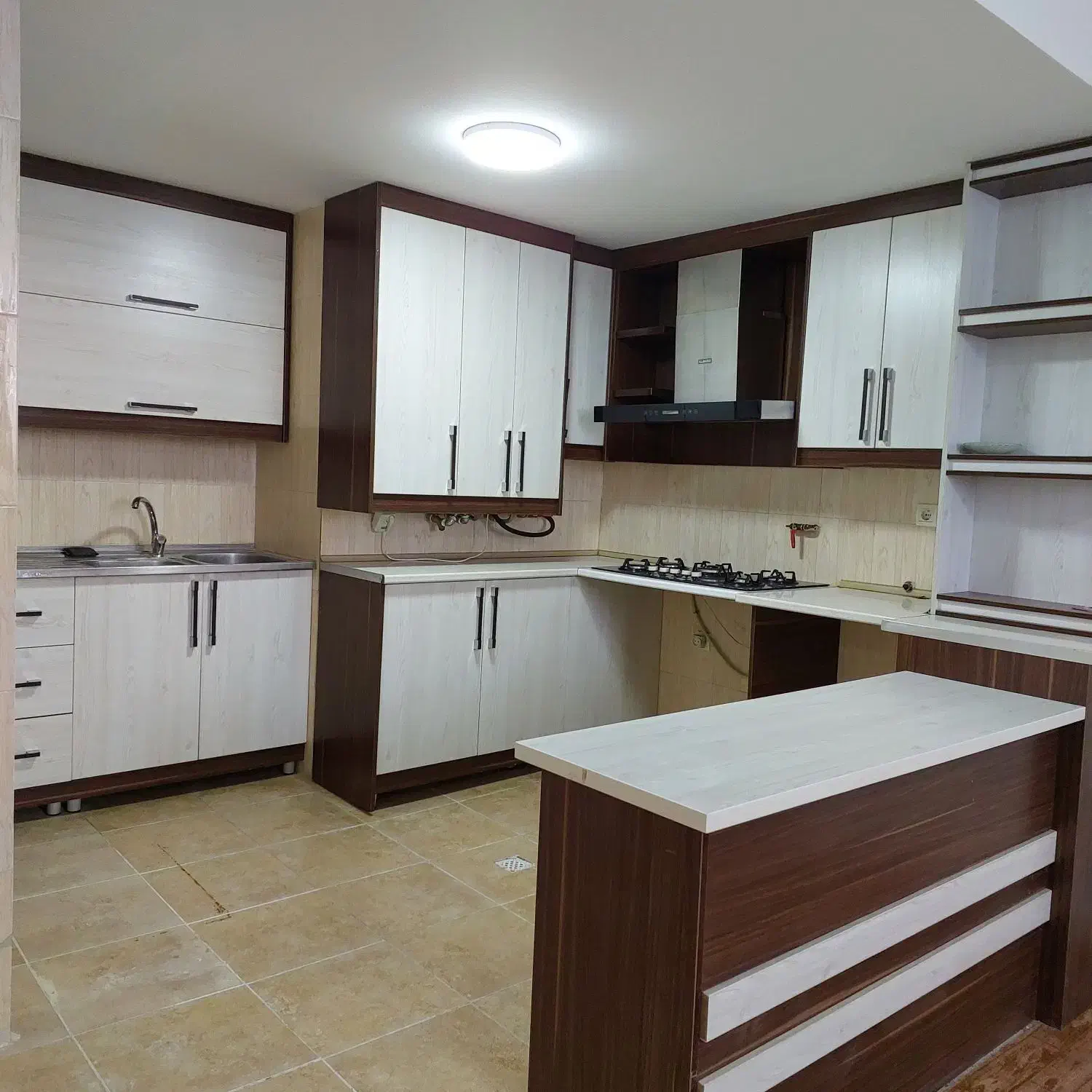 فروش آپارتمان/ سند ملکی/جنوبی|فروش آپارتمان|صدرا-فارس, فاز ۱|دیوار