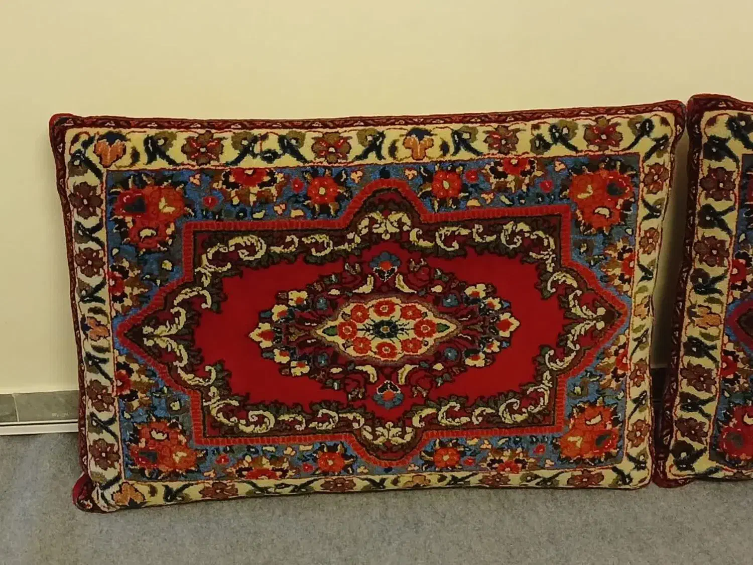 پشتیبانی فرش دستباف|پشتی|تهران, مشیریه|دیوار