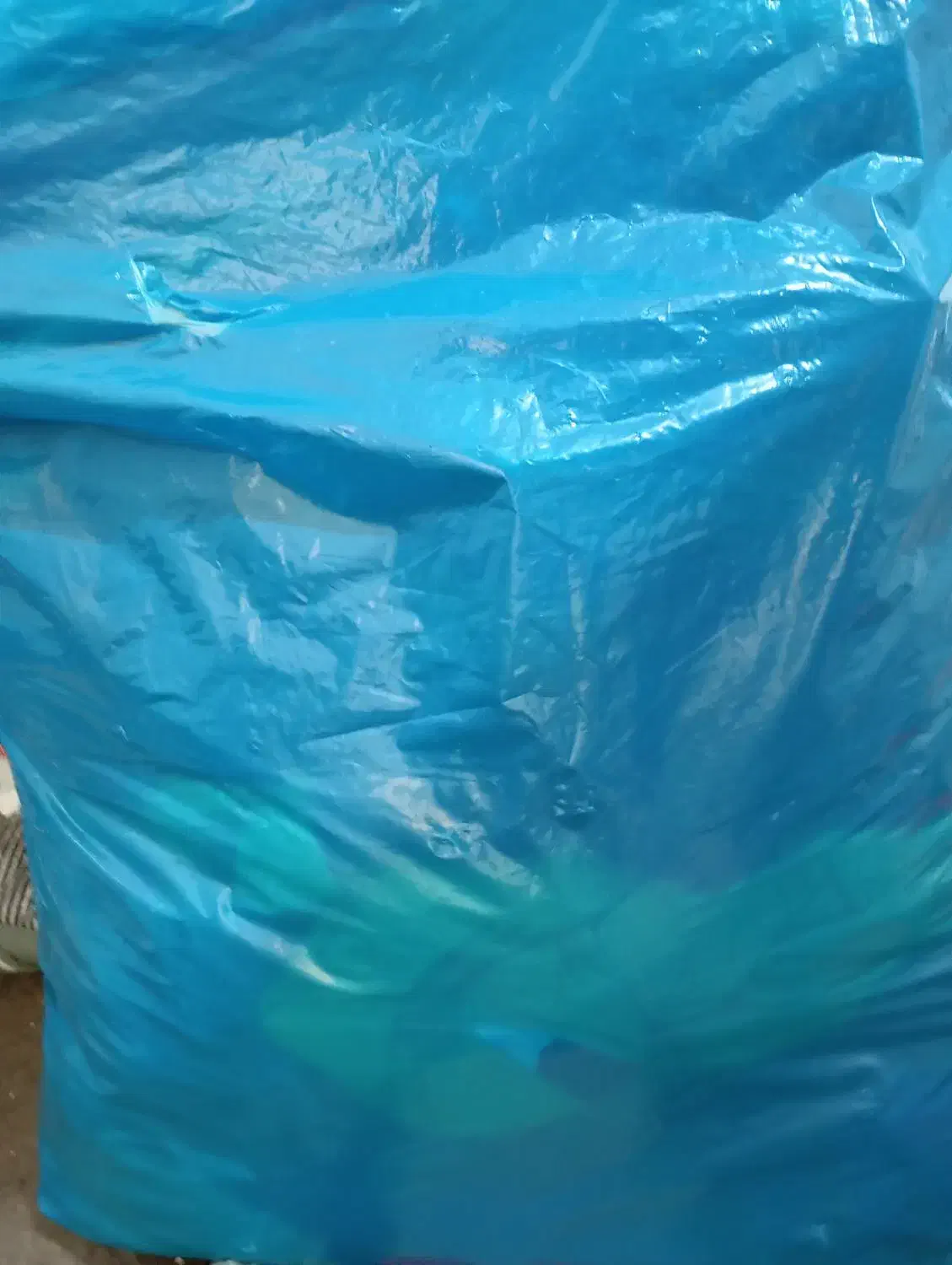 ی پلاستیک لباس دارم کسی نیاز داشت پیام بده|لباس|مسجد سلیمان, |دیوار