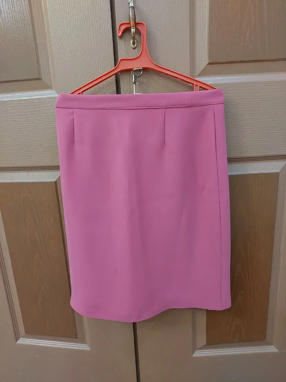 بلوز و دامن صورتی آرامش بخش|لباس|میبد, |دیوار