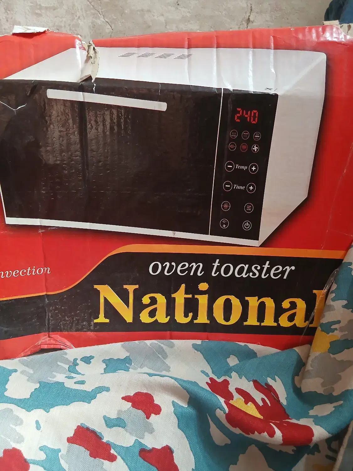 ماکروفر تمام لمسی آک آک داخل کارتن ب فروش میرسد|اجاق گاز و لوازم برقی پختوپز|جیرفت, |دیوار