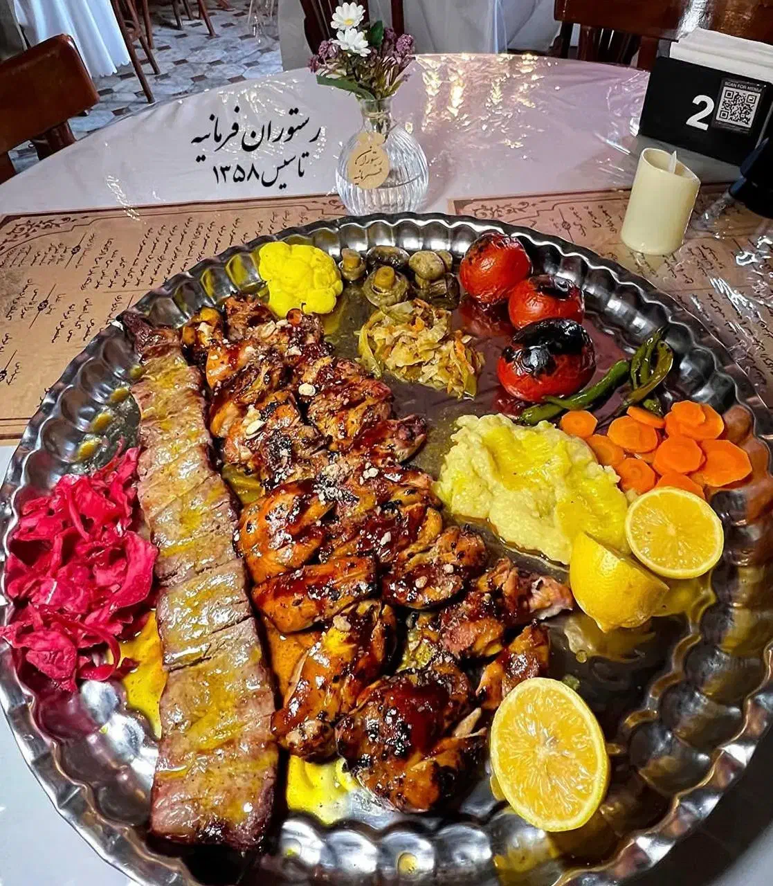 استخدام کارگر ساده تا ماهر در رستوران بین‌ المللی|استخدام خدمات فروشگاه و رستوران|تهران, سعادت‌آباد|دیوار