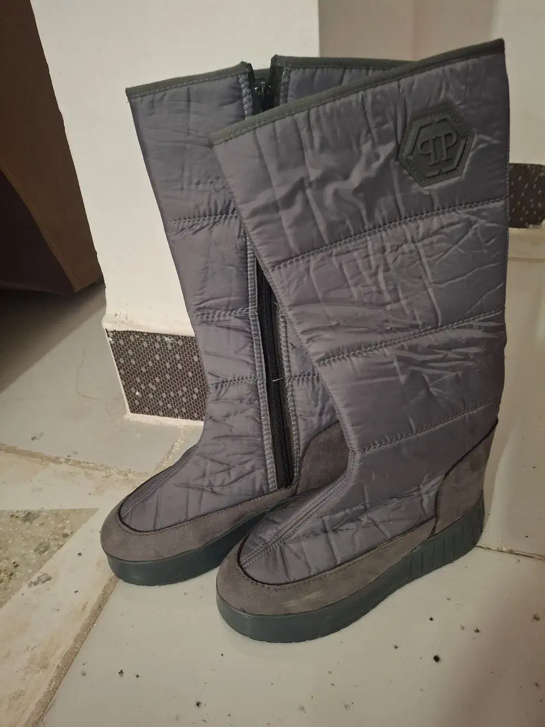 پوتین دخترانه|کیف، کفش، کمربند|شیروان (خراسان), |دیوار