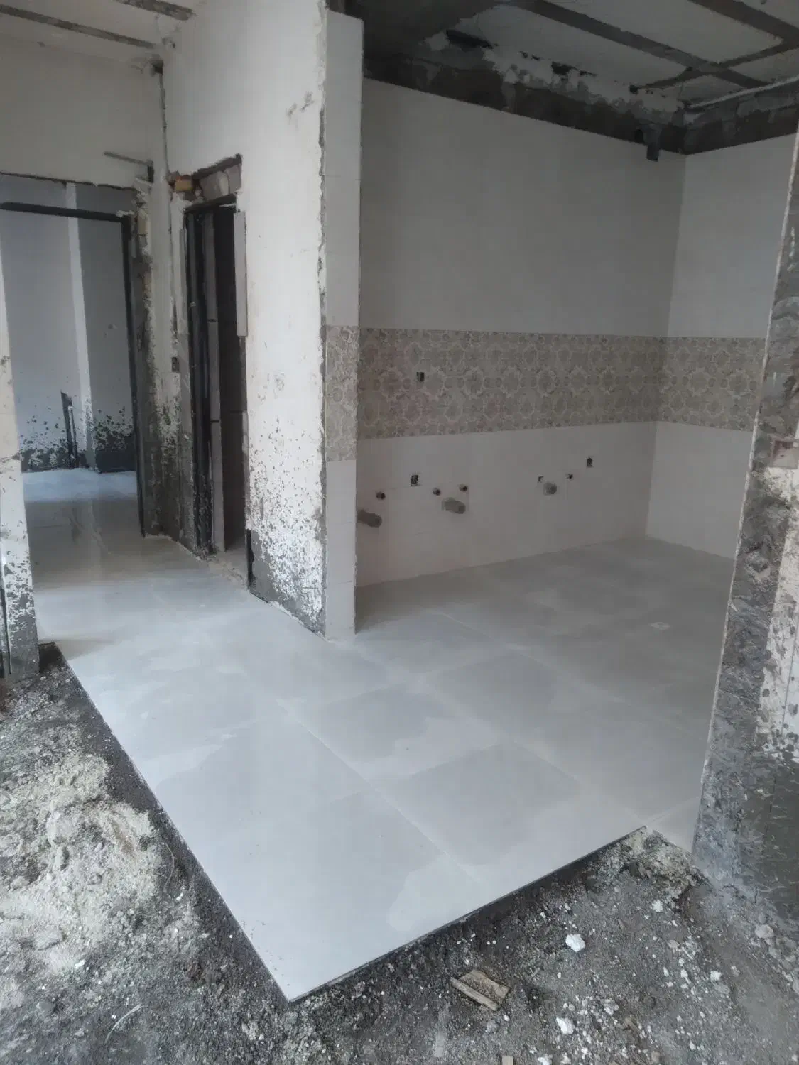 کاشی کاری و سرامیک|خدمات پیشه و مهارت|زنجان, |دیوار